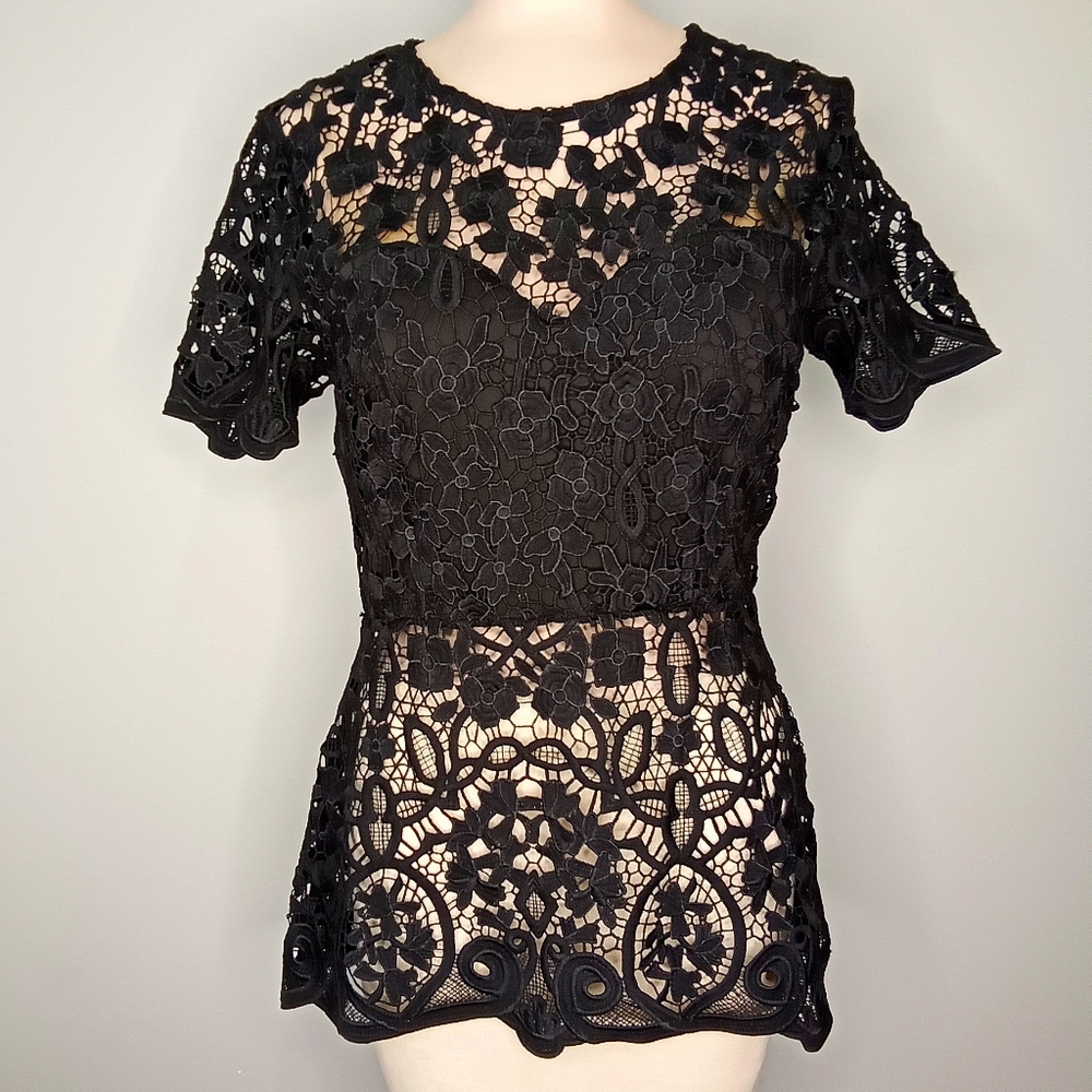 Shilla Lace Embroidery Top